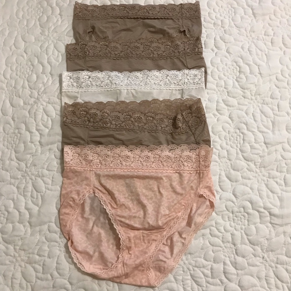 Large Vanity Fair 5-Piece Underwear/Panties Set